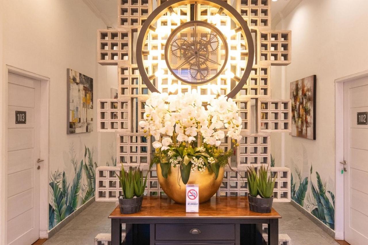 Reddoorz Premium Near Centre Point Mall Medan Exteriör bild